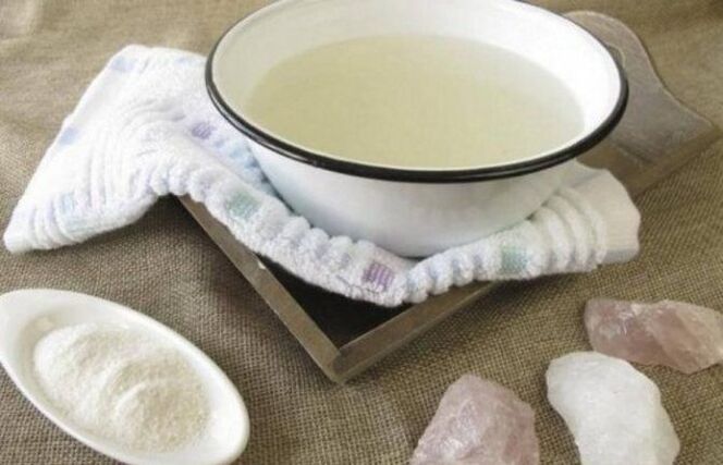 ペニスを拡大するためにソーダで圧縮します